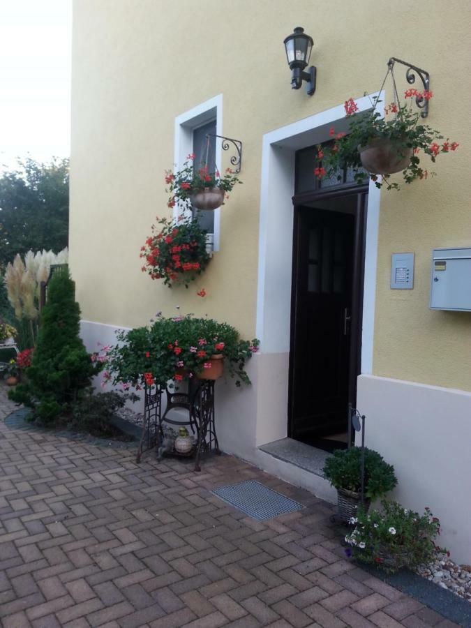 Ferienzimmer Familie Schmidt Grossdeuben Dış mekan fotoğraf